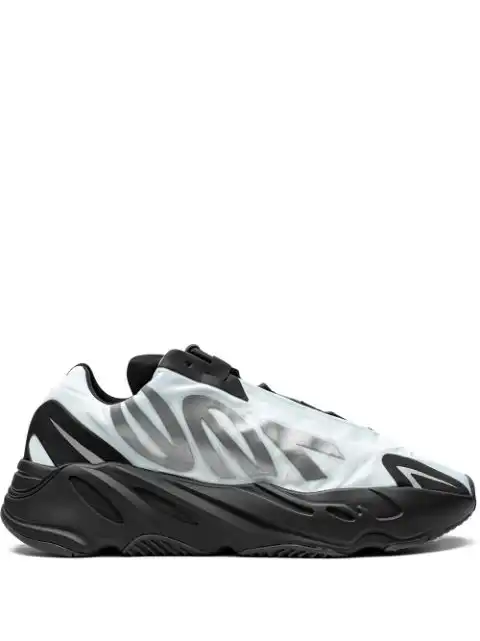 Reps LUCY adidas Yeezy YEEZY Boost 700 MNVN 