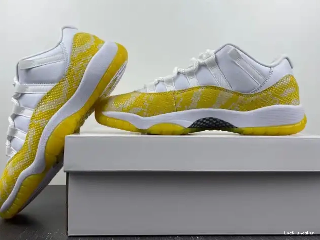 Reps LUCY Jordan AH7860-107 Air Snakeskin 11 Low Yellow WMNS 0217