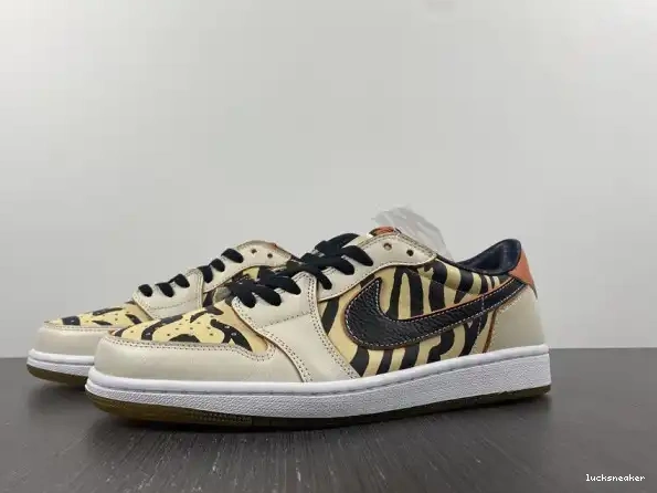 Cheap LUCY Air OG of Tiger Jordan 1 Year the DH6932-100 Low 0218