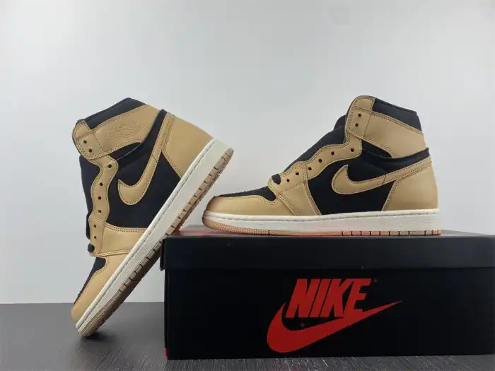 Cheap LUCY Air Jordan 1 High OG Heirloom 555088-202 0204