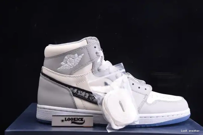 Rep LUCY x Jordan box) 1 High DR Retro shoe (DR CN8607-002 0210