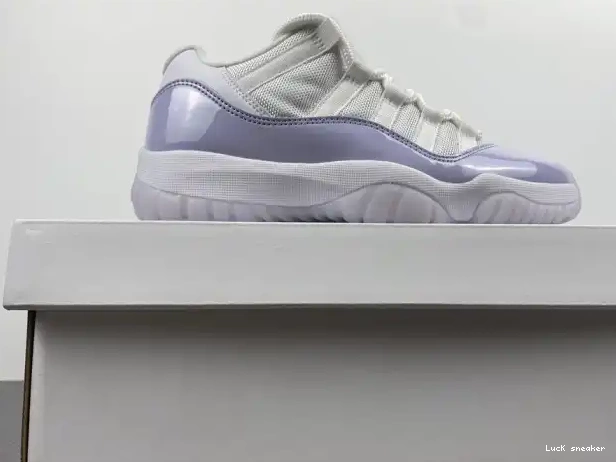 Reps LUCY Low Jordan Pure Violet WMNS Air AH7860-101 11 0322