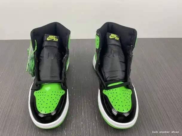 Cheap LUCY OG 1 High 555088-030 Green Jordan Pine Air 0321