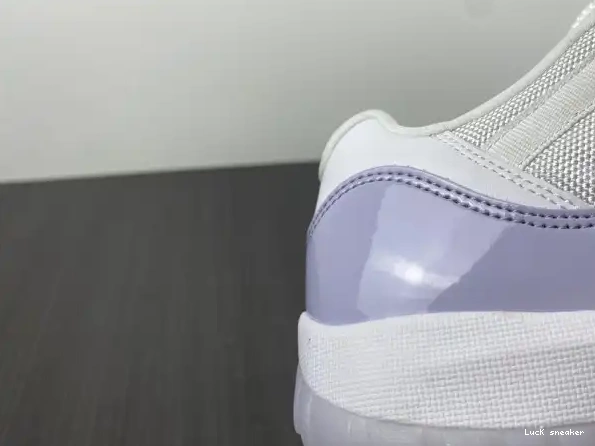 Reps LUCY Low Jordan Pure Violet WMNS Air AH7860-101 11 0322