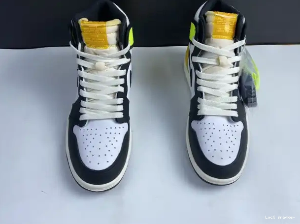 Rep LUCY JORDAN OG AIR 1 GOLD' 555088-118 'VOLT RETRO HIGH 0304