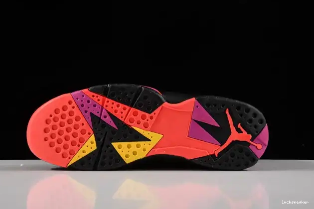 Rep LUCY 7 Jordan Air Black Retro Patent 313358-006 0318