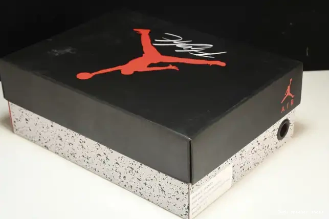 Reps LUCY Duckman Retro Oregon Ducks 4 257-255275 Jordan 0318