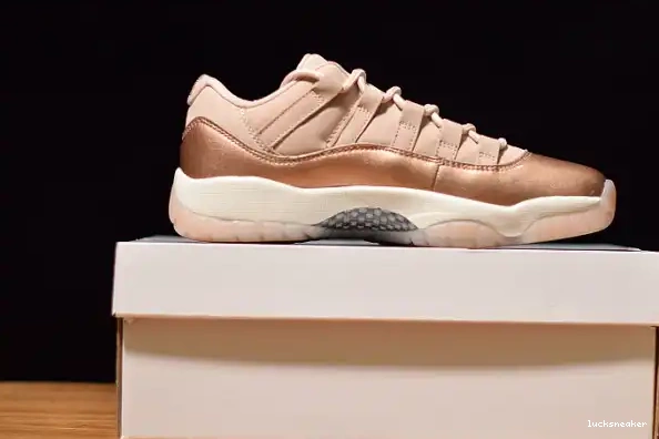 Reps LUCY GS Rose Jordan Gold Air AH7860-105 Low 11 0303