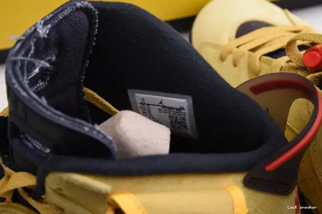 Rep LUCY TRAVIS SCOTT 6 JORDAN AIR CN1084-300 YELLOW X 0320