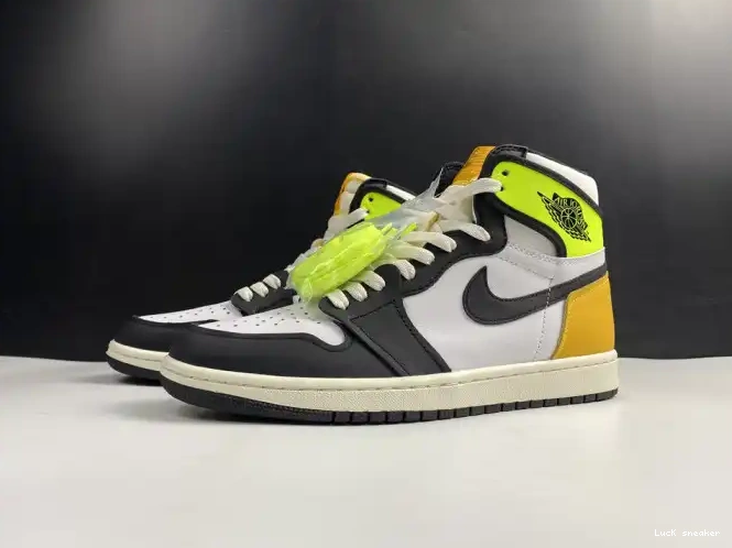 Rep LUCY JORDAN OG AIR 1 GOLD' 555088-118 'VOLT RETRO HIGH 0304